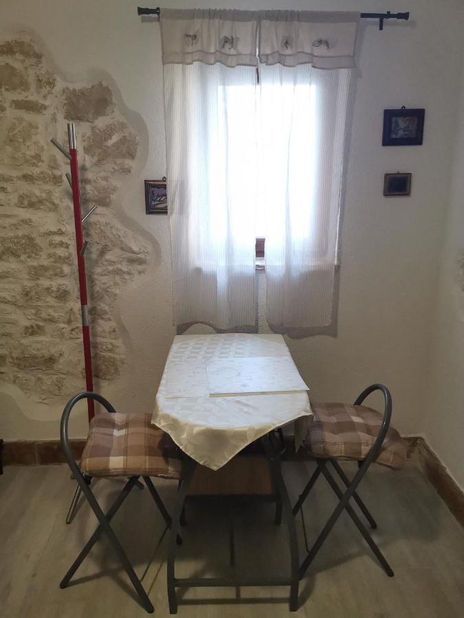 Apartment Giulio - 10Mt To The Beach روفينج المظهر الخارجي الصورة