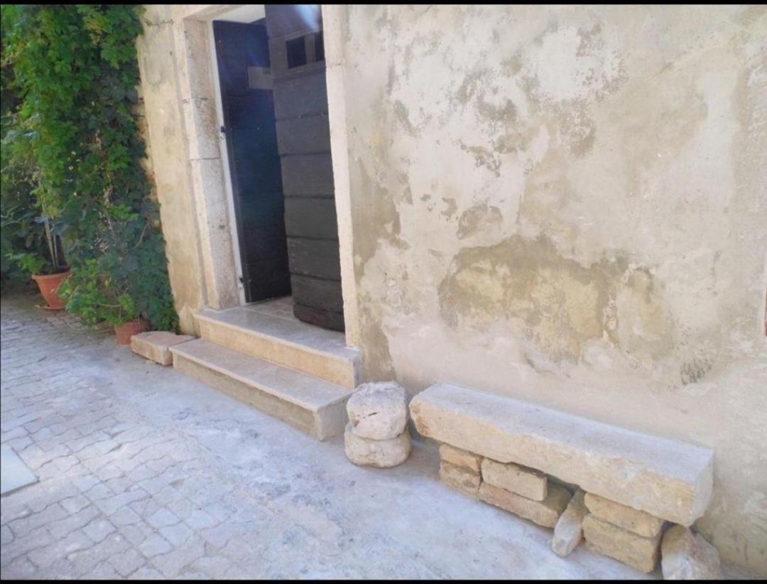 Apartment Giulio - 10Mt To The Beach روفينج المظهر الخارجي الصورة